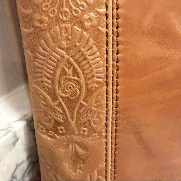The Sak 2025 brown tan tobacco floral embossed Leather de young Bag NWT - Picture 7 of 14